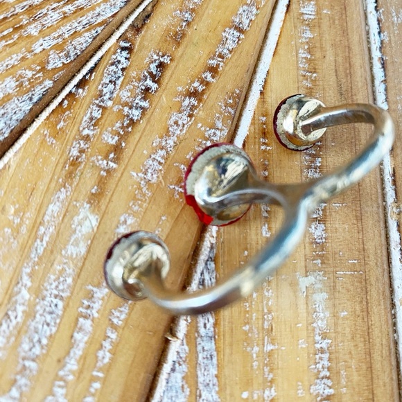 Used Gorgeous Gold Tone Three Finger Ring with Red Stones (one is broken!) - Picture 5 of 8